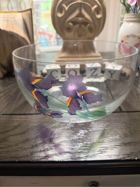 Vintage Pasabahce clear glass bowl with a purple iris on it.